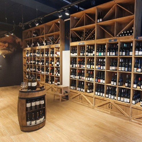  Einrichtung des Kellers von Gavroche - Carrousel 1