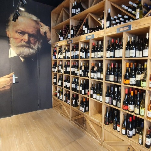  Einrichtung des Kellers von Gavroche - Carrousel 2