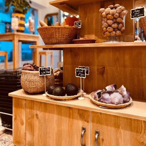 Einrichtung des Lebensmittelladens L'Épicerie du Chant du Coq - Carrousel 3