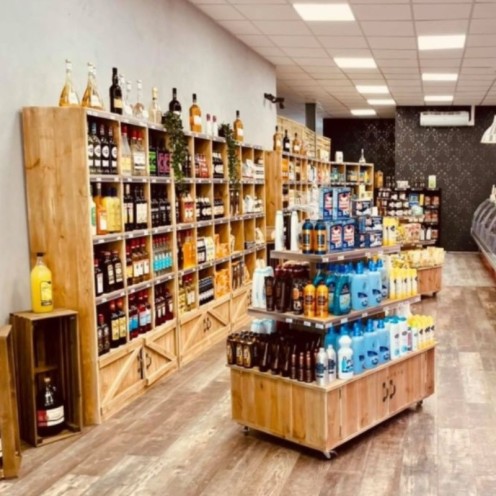 Agencement de l'épicerie La Tavola - Carrousel 1