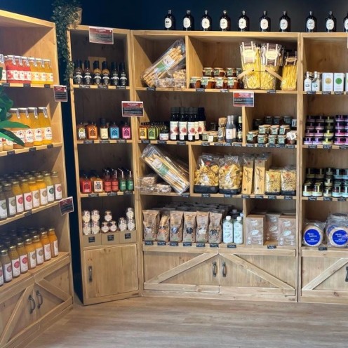 Agencement de l'épicerie Imana Cafés - Carrousel 1