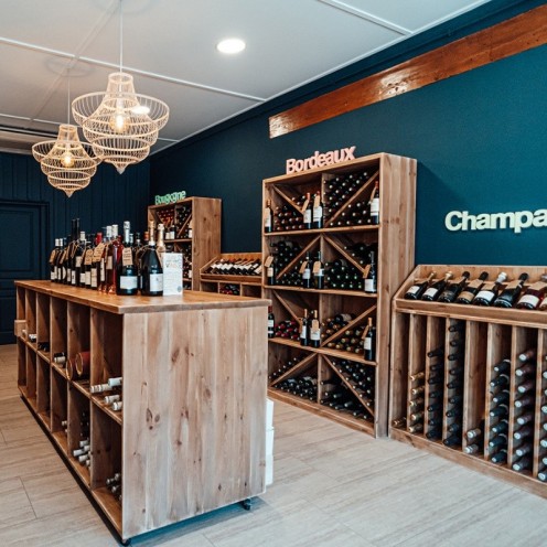 Agencement de la nouvelle cave L'amour du Vin - Carrousel 2