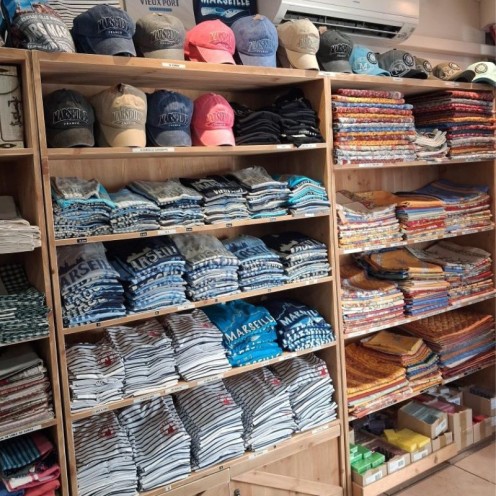 Layout of the store Les Baux Provençaux - Carrousel 2
