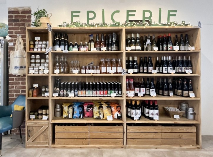 Layout of the cheese shop La Fromagerie Marie