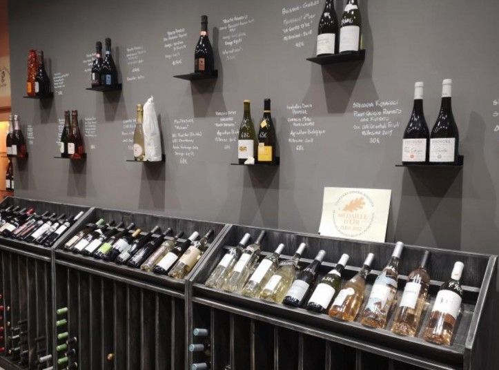 Layout of the wine cellar Bakaro by Vini & Terroir