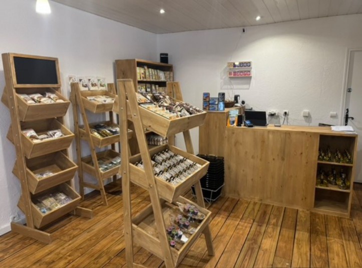 Agencement de l'épicerie Terra Bella Lecci
