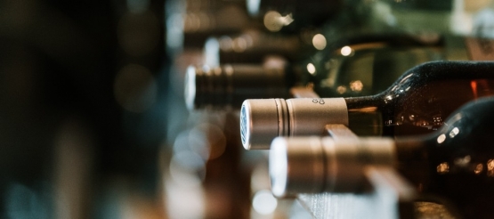 Wine shop: our tips for showcasing your bottles of wine