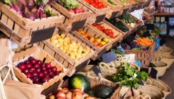 Bien présenter ses fruits et légumes : conseils pour un rayon attractif