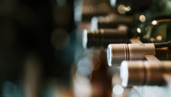 Wine shop: our tips for showcasing your bottles of wine