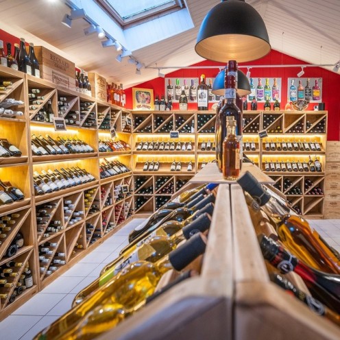 Inrichting van de wijnkelder Le Goût du Blanc - Carrousel 1