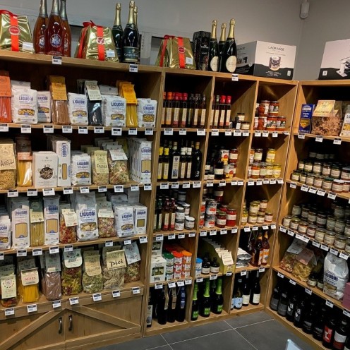 Inrichting van de delicatessenzaak Papilles et Prestige - Carrousel 1