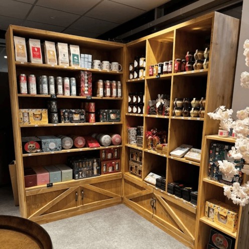 Inrichting van de delicatessenwinkel Le Comptoir de Cerise - Carrousel 2