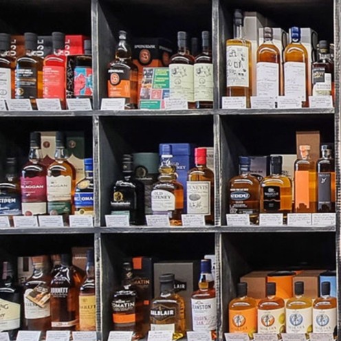 Inrichting van de wijnkelder Rhone Magnum - Carrousel 4