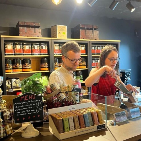 Agencement de l'épicerie Imana Cafés - Carrousel 4