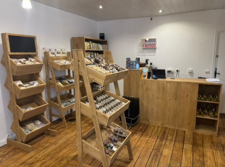 Inrichting van de delicatessenzaak Terra Bella Lecci