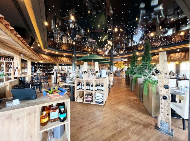 Inrichting van restaurant Va Sano